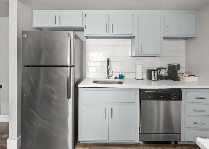Apartment 2br Hideaway Near Asu Pool Access Pet-friendly & Parking