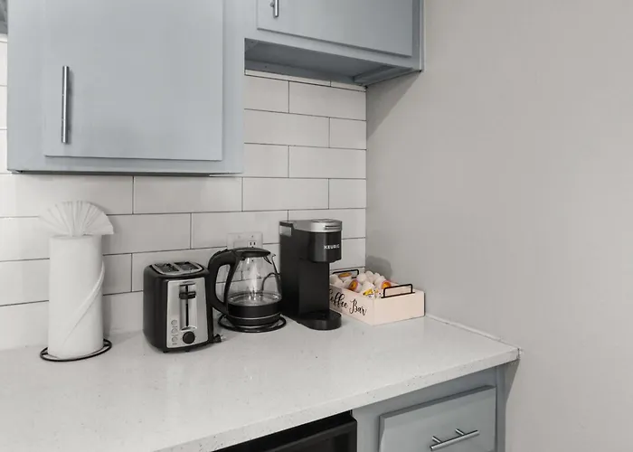 Apartment 2br Hideaway Near Asu Pool Access Pet-friendly & Parking