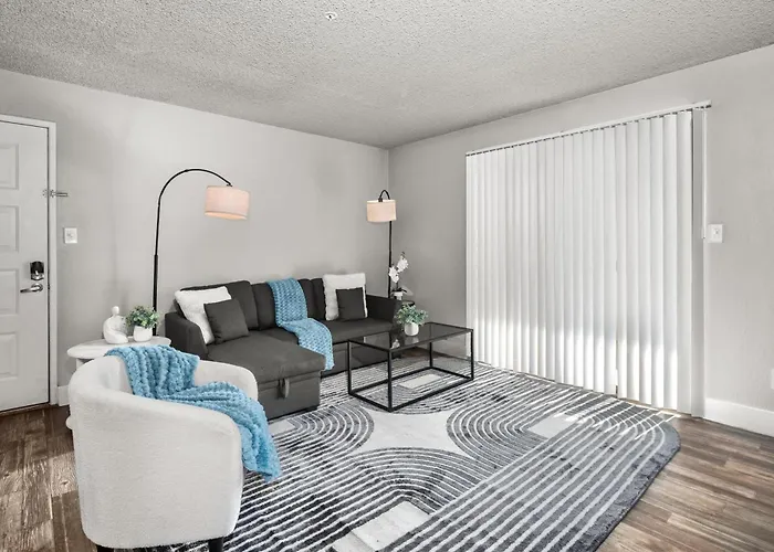 2br Hideaway Near Asu Pool Access Pet-friendly & Parking Apartment Tempe