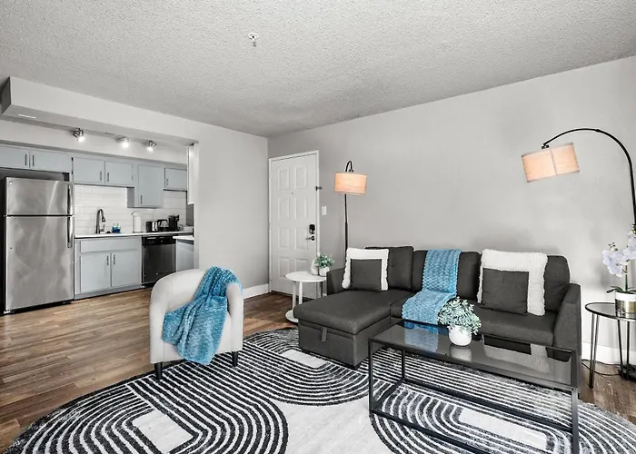 Apartment 2br Hideaway Near Asu Pool Access Pet-friendly & Parking Tempe