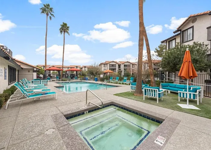 Apartment 2br Hideaway Near Asu Pool Access Pet-friendly & Parking