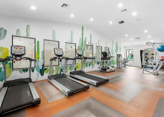Apartment 2br Hideaway Near Asu Pool Access Pet-friendly & Parking